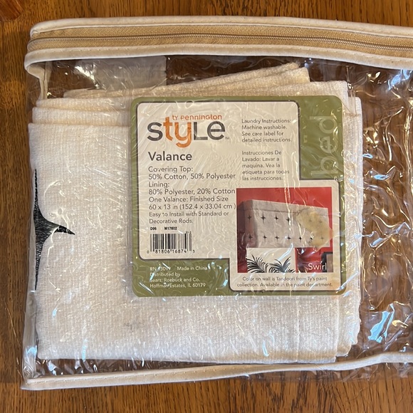 Valance - Picture 2 of 3